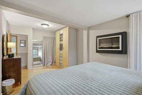 3501 Spruce Drive, Red Deer, AB - Indoor Photo Showing Bedroom