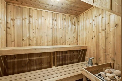 3501 Spruce Drive, Red Deer, AB - Indoor Photo Showing Other Room