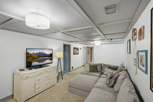 3501 Spruce Drive, Red Deer, AB - Indoor