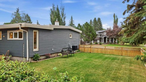 3501 Spruce Drive, Red Deer, AB - Outdoor