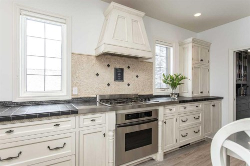 217-27111 Highway 597, Rural Lacombe County, AB - Indoor Photo Showing Kitchen