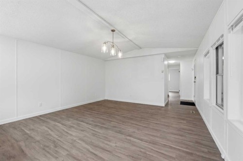 6960 63 Avenue, Red Deer, AB 