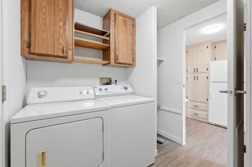 6960 63 Avenue, Red Deer, AB 