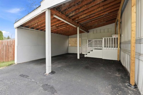 6960 63 Avenue, Red Deer, AB 