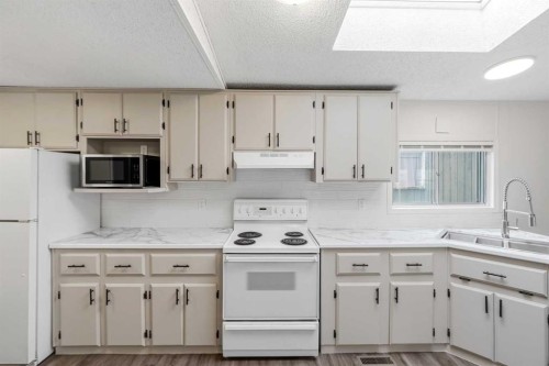 6960 63 Avenue, Red Deer, AB 