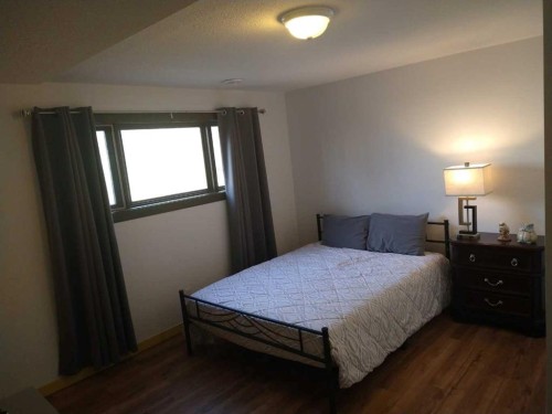5118 Alexander Avenue, Coronation, AB - Indoor Photo Showing Bedroom