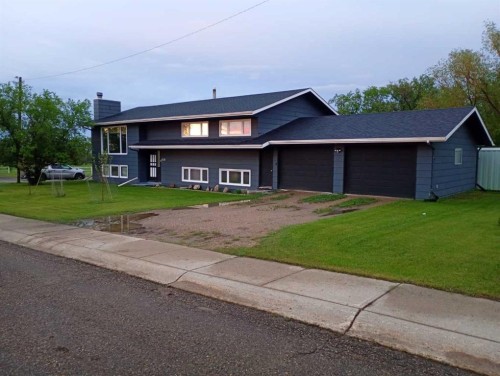5118 Alexander Avenue, Coronation, AB - Outdoor