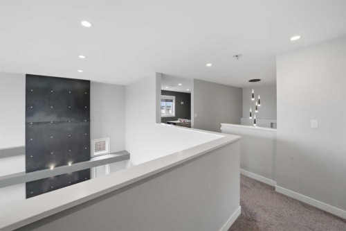 102 Longmire Close, Red Deer, AB - Indoor Photo Showing Other Room
