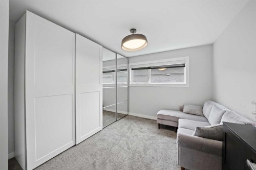 102 Longmire Close, Red Deer, AB - Indoor Photo Showing Other Room