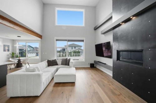 102 Longmire Close, Red Deer, AB - Indoor Photo Showing Living Room
