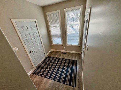 14-5110 48A Avenue, Camrose, AB - Indoor Photo Showing Other Room