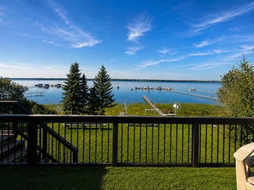 745 Elk Street, Sunbreaker Cove, AB 