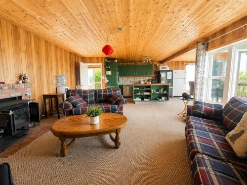 745 Elk Street, Sunbreaker Cove, AB 