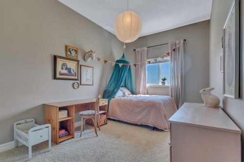 96 Valentine Crescent, Red Deer, AB - Indoor Photo Showing Bedroom