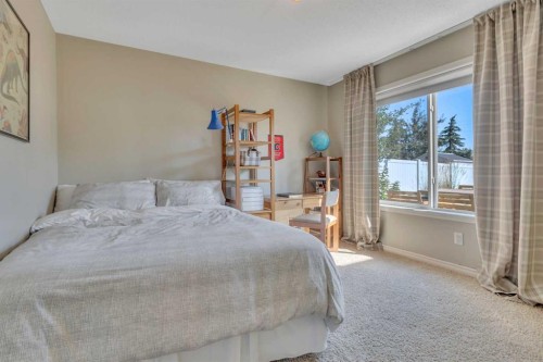 96 Valentine Crescent, Red Deer, AB - Indoor Photo Showing Bedroom