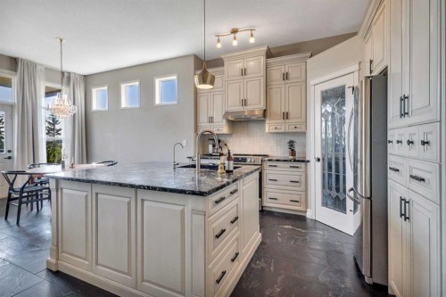 96 Valentine Crescent, Red Deer, AB - Indoor Photo Showing Kitchen With Upgraded Kitchen