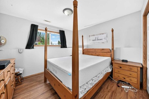 78 Drummond Avenue, Red Deer, AB - Indoor Photo Showing Bedroom