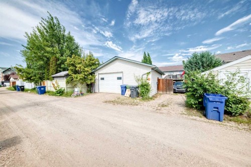 78 Drummond Avenue, Red Deer, AB - Outdoor