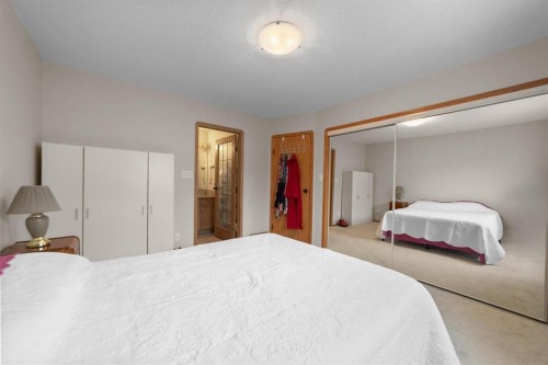 6308 30 Avenue, Camrose, AB - Indoor Photo Showing Bedroom