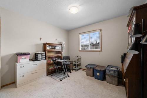 6308 30 Avenue, Camrose, AB - Indoor Photo Showing Other Room