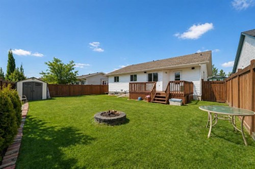 6308 30 Avenue, Camrose, AB - Outdoor