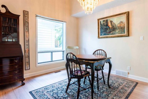 19 Maxwell Avenue, Red Deer, AB - Indoor Photo Showing Dining Room