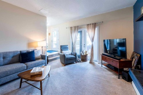 19 Maxwell Avenue, Red Deer, AB - Indoor Photo Showing Living Room