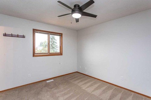 22 Bruns Crescent, Lacombe, AB - Indoor Photo Showing Other Room