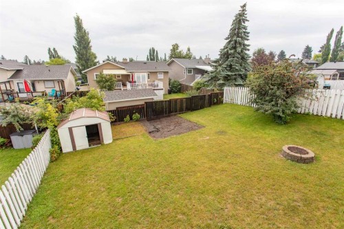 22 Bruns Crescent, Lacombe, AB - Outdoor With Deck Patio Veranda With Backyard