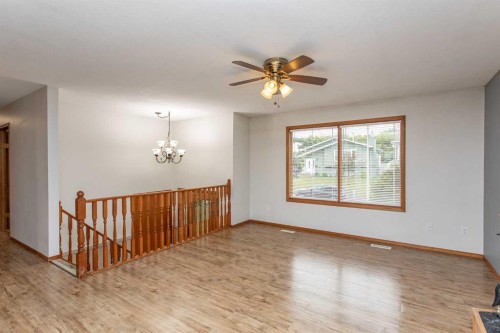 22 Bruns Crescent, Lacombe, AB - Indoor Photo Showing Other Room