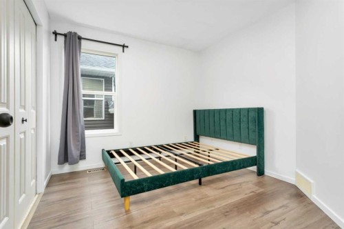 70 Garden Road, Lacombe, AB - Indoor Photo Showing Bedroom