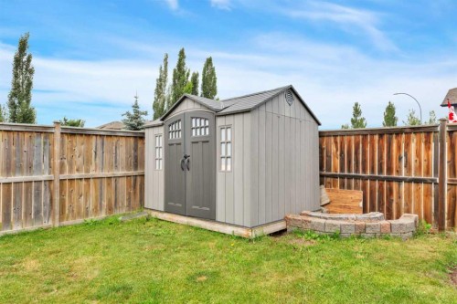 70 Garden Road, Lacombe, AB - Outdoor