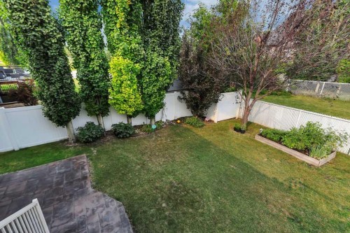 68 Isbister Close, Red Deer, AB - Outdoor
