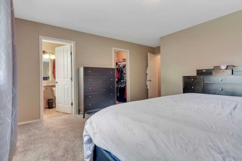 68 Isbister Close, Red Deer, AB - Indoor Photo Showing Bedroom