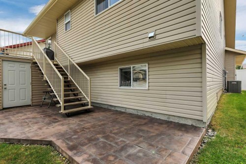 68 Isbister Close, Red Deer, AB - Outdoor With Exterior