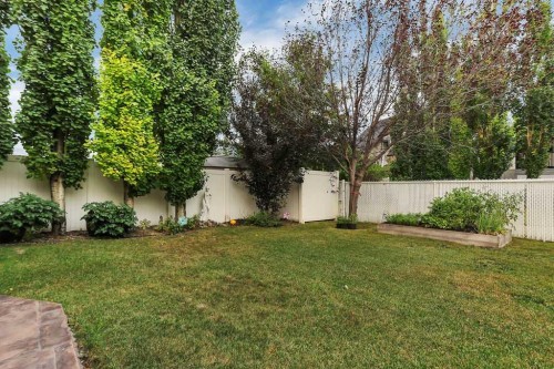 68 Isbister Close, Red Deer, AB - Outdoor