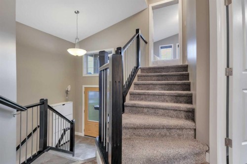 203 Cedar Square, Blackfalds, AB - Indoor Photo Showing Other Room