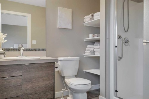 203 Cedar Square, Blackfalds, AB - Indoor Photo Showing Bathroom