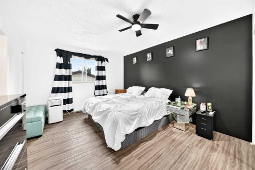 165 Wilson Crescent, Red Deer, AB - Indoor Photo Showing Bedroom