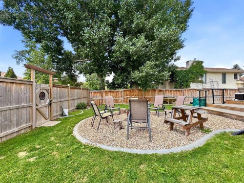 60 Conners Crescent, Red Deer, AB - Outdoor With Deck Patio Veranda With Backyard