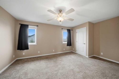 84 Heartland Crescent, Penhold, AB - Indoor Photo Showing Other Room