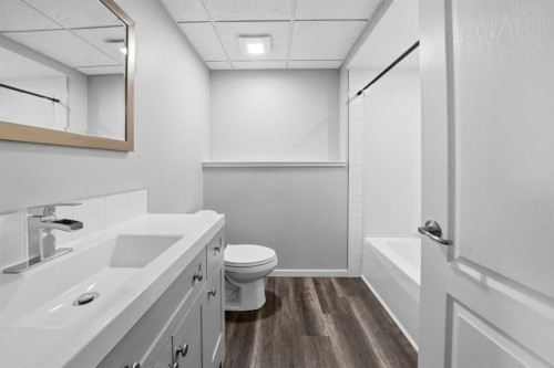 84 Heartland Crescent, Penhold, AB - Indoor Photo Showing Bathroom