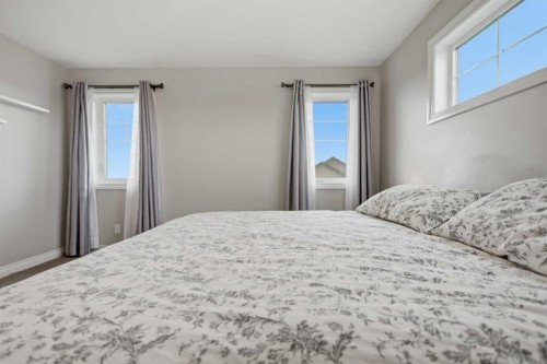 217 Augustus Way, Penhold, AB - Indoor Photo Showing Bedroom