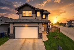 217 Augustus Way  Penhold, AB T0M 1R0