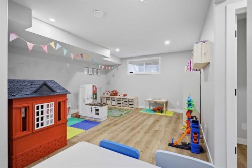 217 Augustus Way, Penhold, AB - Indoor