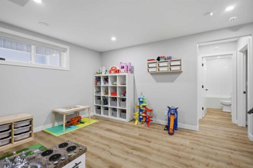 217 Augustus Way, Penhold, AB - Indoor