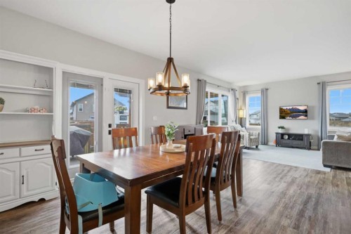 217 Augustus Way, Penhold, AB - Indoor Photo Showing Dining Room