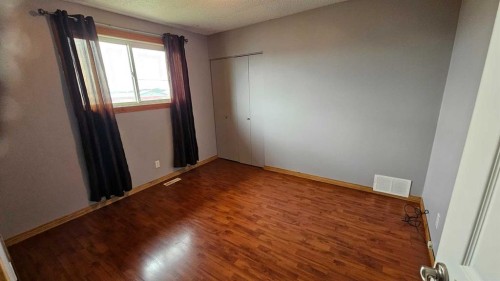 4810 Windsor Avenue, Coronation, AB - Indoor Photo Showing Other Room