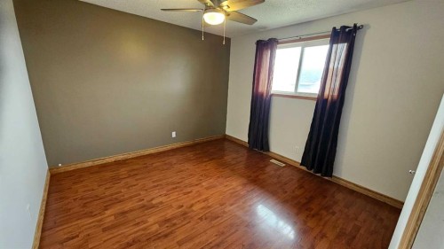 4810 Windsor Avenue, Coronation, AB - Indoor Photo Showing Other Room