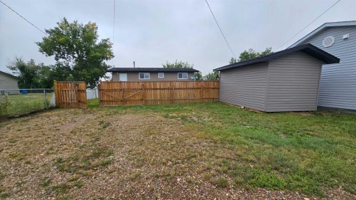 4810 Windsor Avenue, Coronation, AB - Outdoor With Exterior